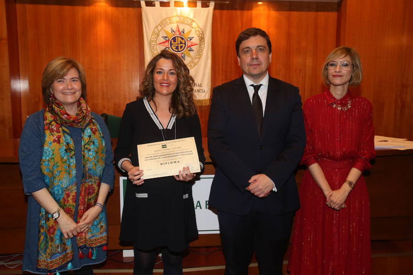 Entrega de diplomas de la UNED que ha tenido lugar en la sede del centro, con asistencia del consejero de Educación, Alberto Galiana, y de la concejal de Familia, Paloma Corres.