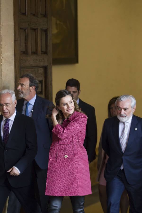 La Reina Letizia inauguró ayer en San Millán el seminario sobre el lenguaje en la era de la posverdad.