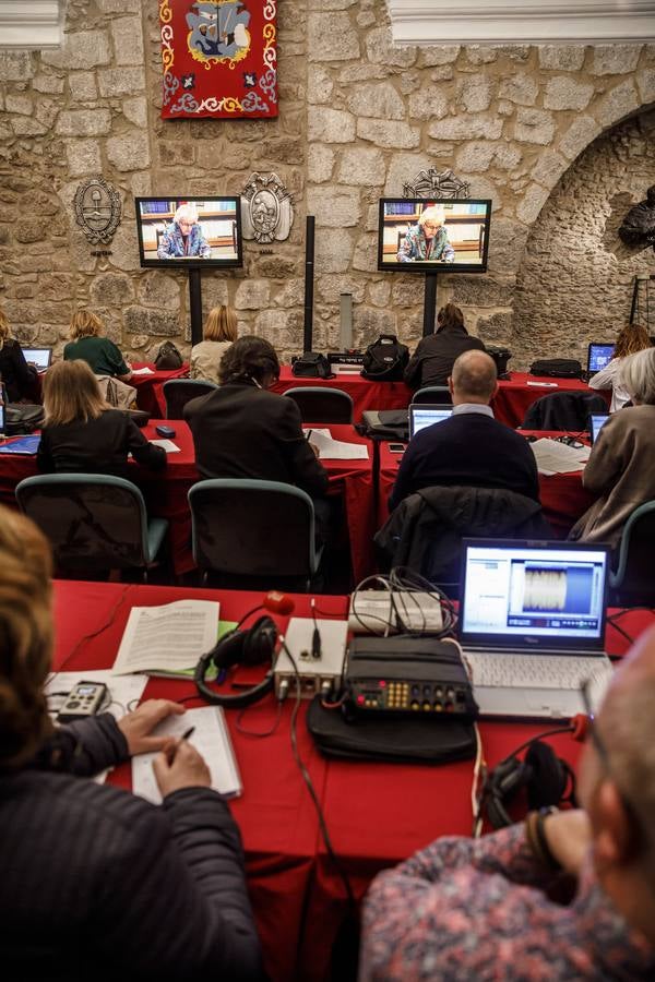 La Reina Letizia inauguró ayer en San Millán el seminario sobre el lenguaje en la era de la posverdad.