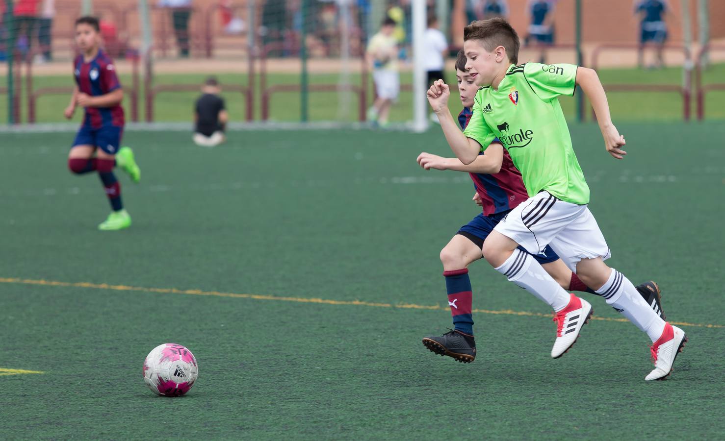 Fotos: El torneo del Comillas congrega a 2.800 niños y 186 equipos en Pradoviejo