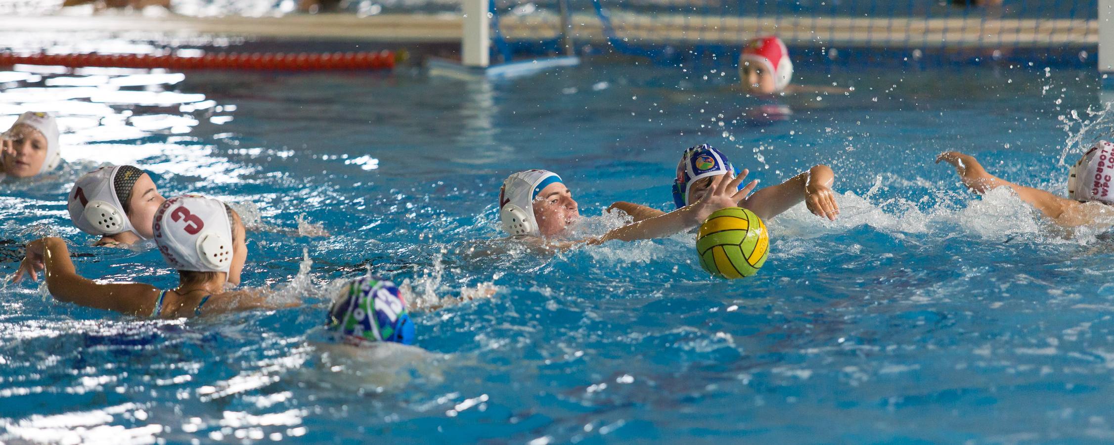 Fotos: Torneo San Bernabé de Waterpolo en Las Gaunas