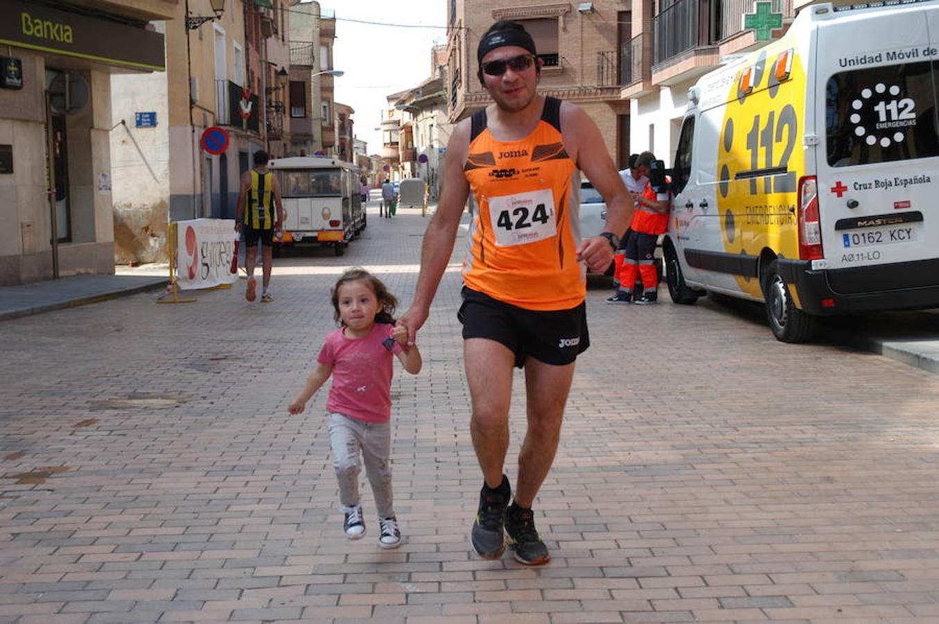 Marcha solidaria y carrera Runners & Wine del sábado por la mañana en Aldeanueva de Ebro.