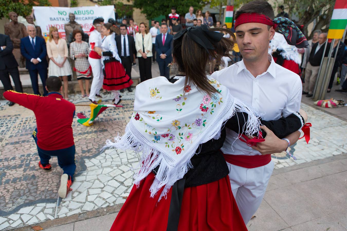 Las imágenes del tradicional acto oficial que da inicio al Día de La Rioja