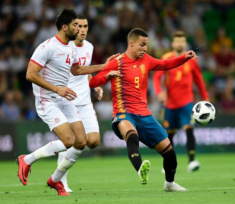 Un tanto de Iago Aspas en la recta final del choque sirvió para que España se adjudicase la victoria en el Krasnodar Stadium, tras un partido en el que 'La Roja' sufrió más de lo previsto ante la selección africana.