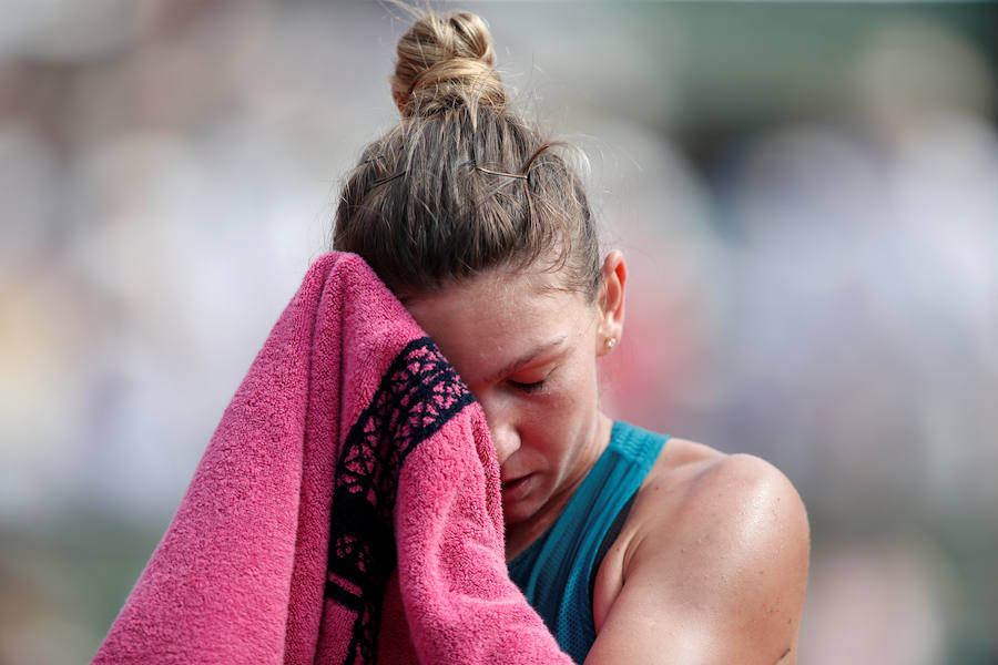 Halep derrota a la estadounidense Stephens en la final de Roland Garros femenino. La rumana, número uno del mundo, se hace así con su primer Grand Slam tras tres intentos fallidos. 