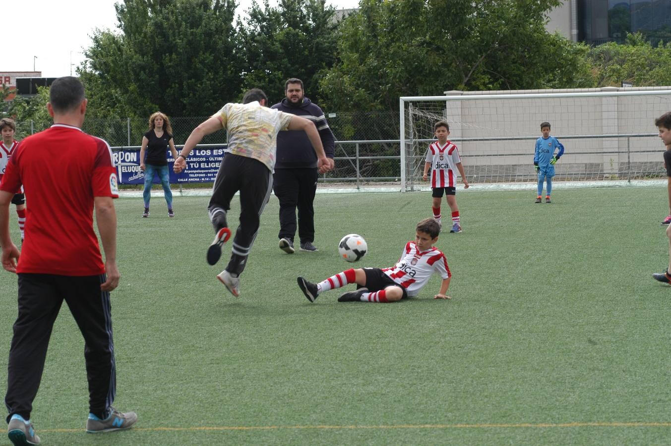 Fotos: El River Ebro homenajea a Llorente y Pardo