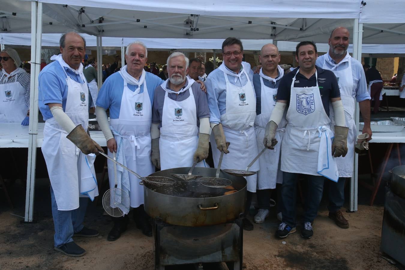 Fotos: Logroño volvió a cumplir con la tradición del pan y el pez por San Bernabé (II)