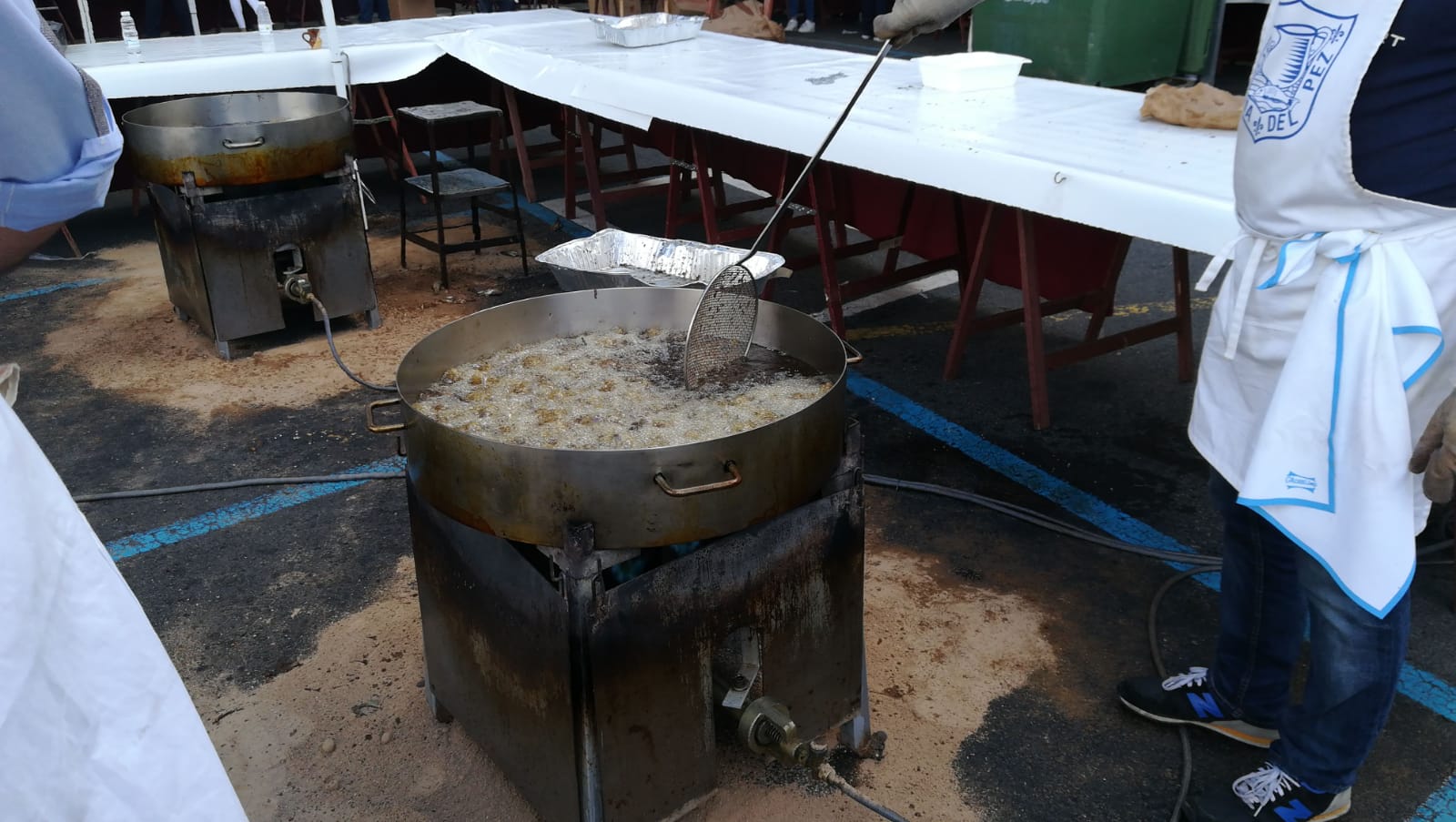 Fotos: Los logroñeses disfrutan del pan y el pez en San Bernabé