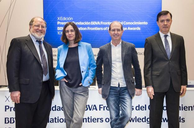 Ronald Rivest, Shafi Goldwasser y Silvio Micali ayer en Madrid. :: fundación bbva