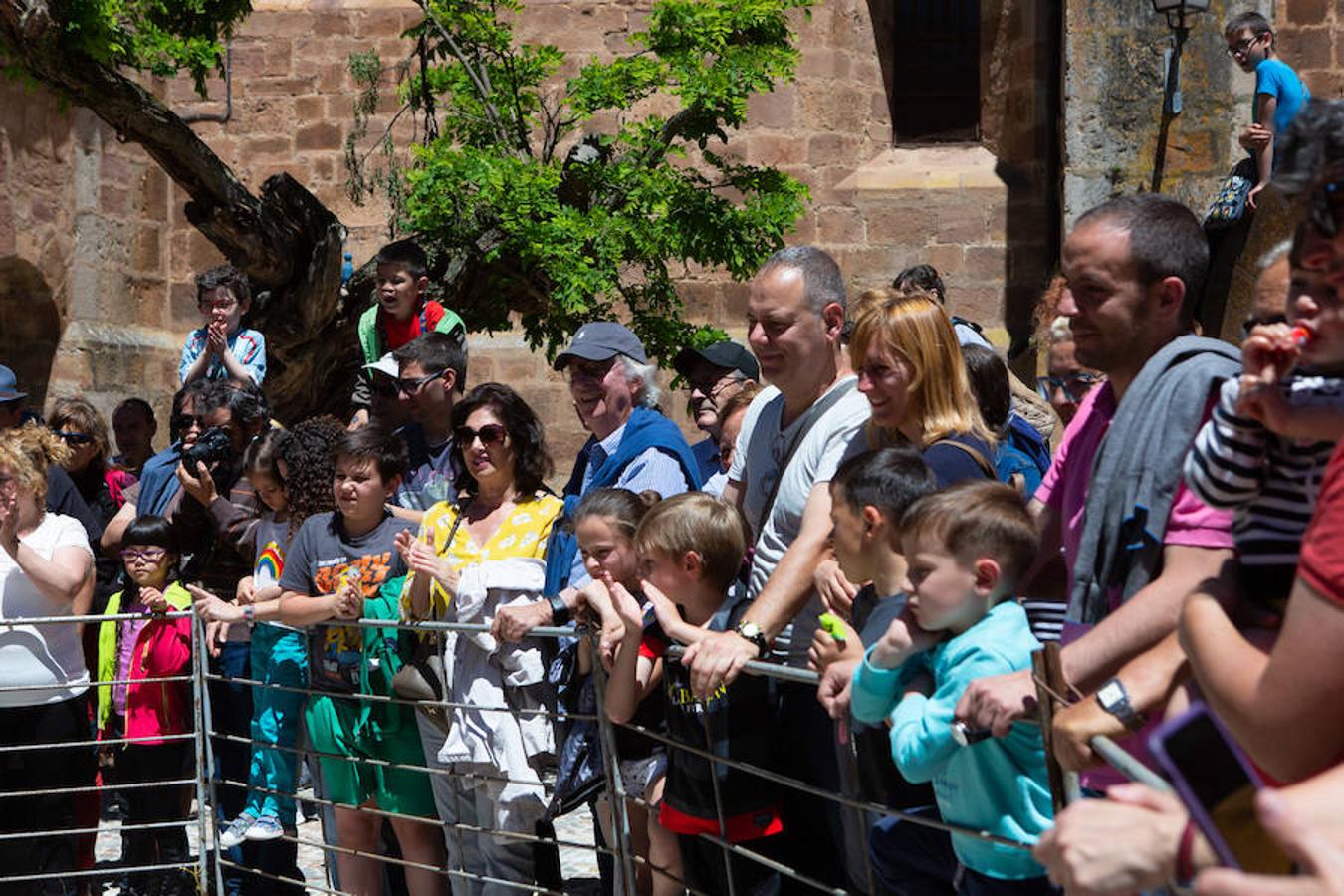 La localidad serrana de Brieva ha revivido la trashumancia. La búsqueda de pastos frescos para los rebaños de ovejas de otras latitudes a la sierra riojana y que mantiene vivas las tradiciones, los caminos y cañadas para alimentar a las cabañas ovina.