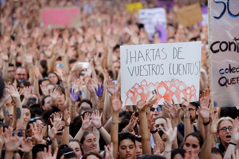 Decenas de asociaciones feministas convocan a la ciudadanía contra el sistema judicial «que ampara a violadores y desprotege a las mujeres»