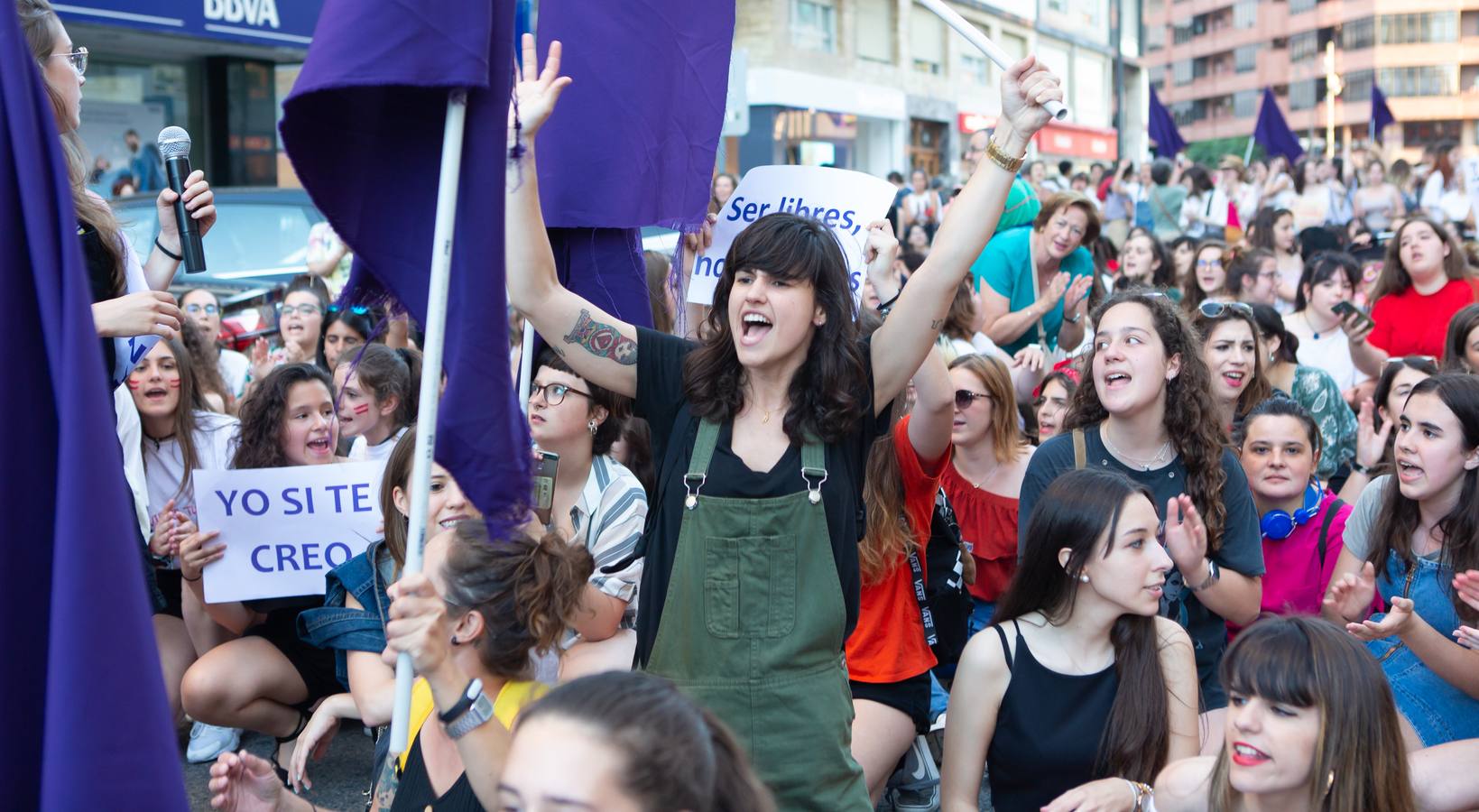 Fotos: Logroño se manifiesta contra la libertad de La Manada