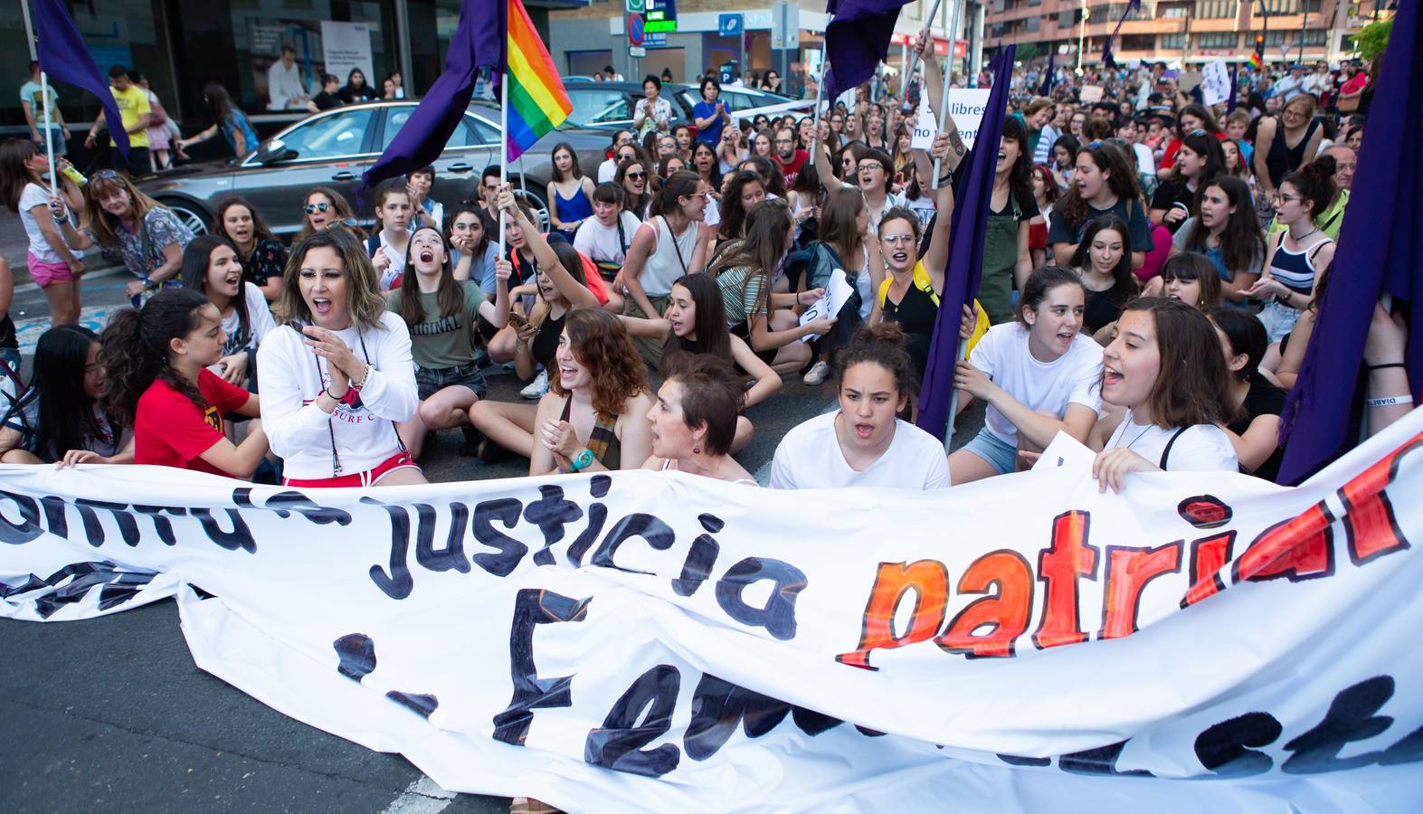 Fotos: Logroño se manifiesta contra la libertad de La Manada