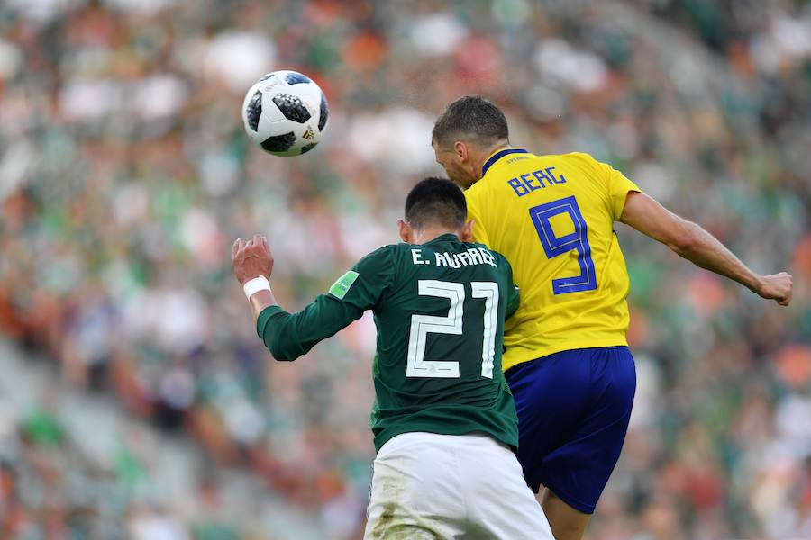 Suecia se impuso por 0-3 a México en el encuentro correspondiente a la tercera jornada del grupo F. La derrota de Alemania ante Corea del Sur dio el pase a ambas selecciones para octavos. 