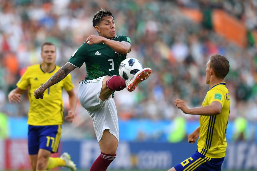 Suecia se impuso por 0-3 a México en el encuentro correspondiente a la tercera jornada del grupo F. La derrota de Alemania ante Corea del Sur dio el pase a ambas selecciones para octavos. 