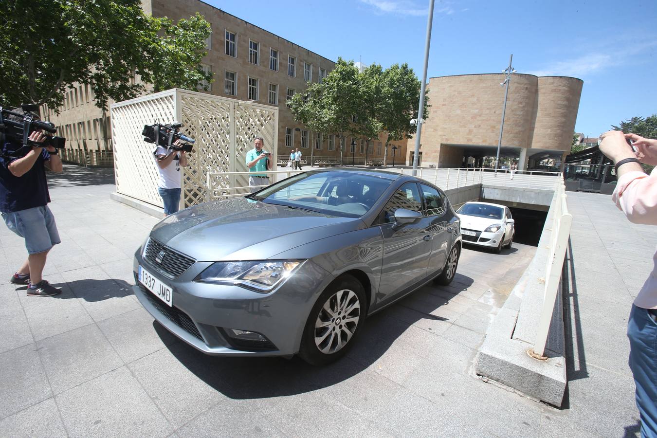 Fotos: La UDEF reclama documentación en el Ayuntamiento de Logroño por el caso Gespol