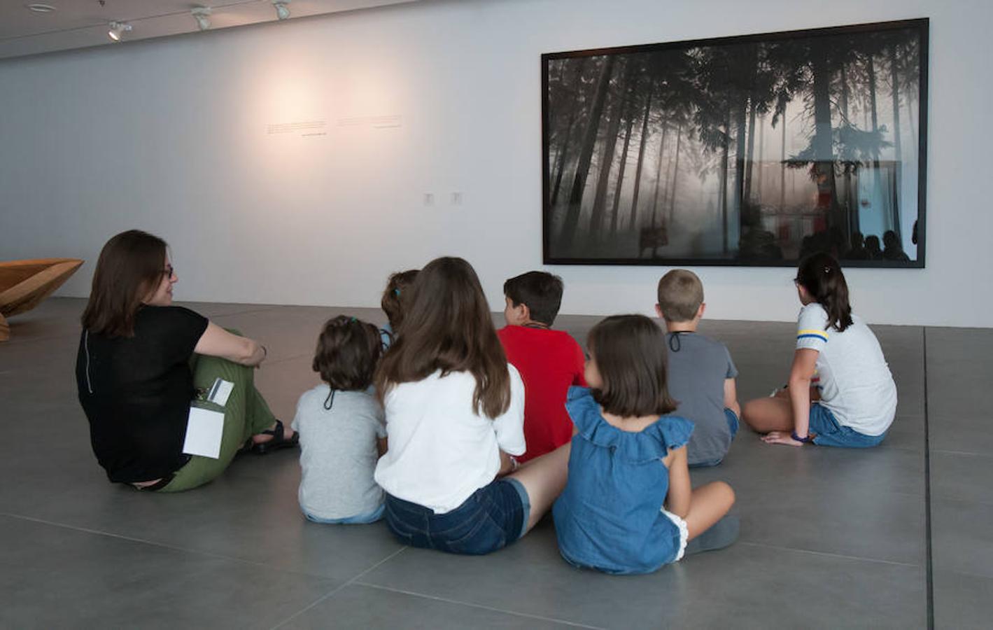 El Museo Würth aprovecha las vaciones de verano para ofertar cursos didácticos y gratuitos para los niños de Infantil, Primaria, Secundaria y Bachillerato. 