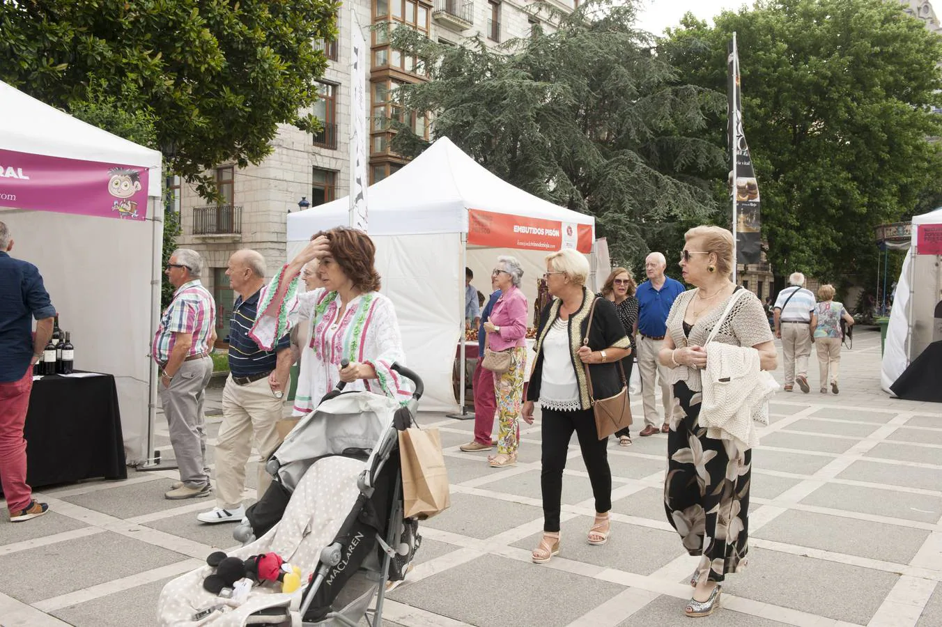 Santander volvió a acoger en la plaza Pombo una animada cita de la cata urbana más multitudinaria de España