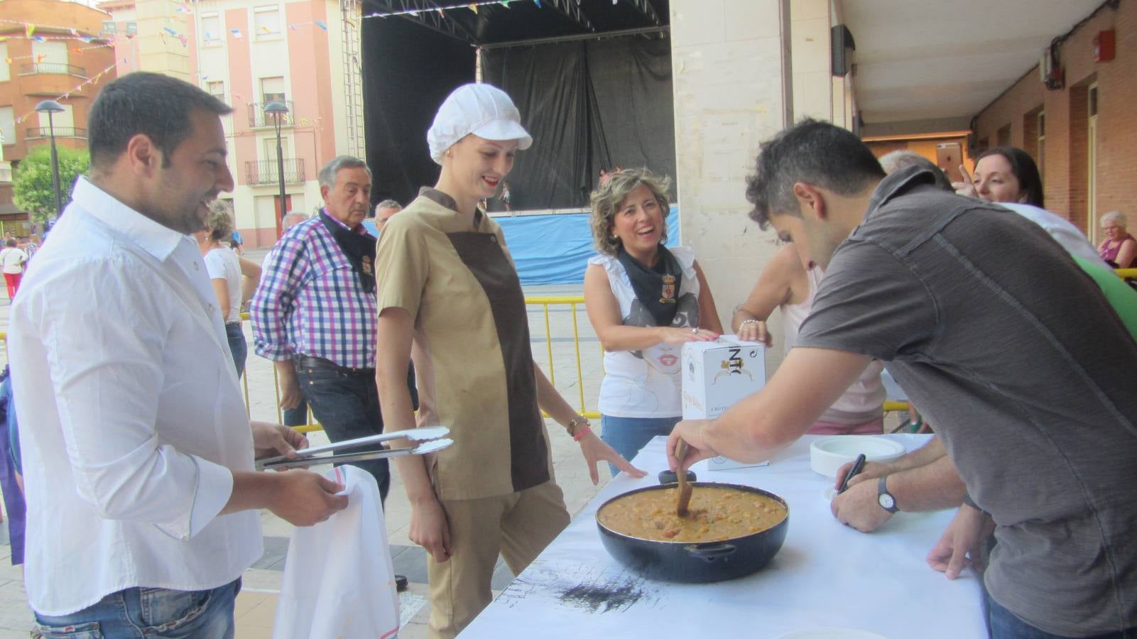 Fotos: Concurso de ranchos, que marca el final de las fiestas de San Pedro y San Marcial de Lardero