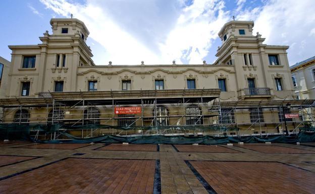 El PR+ pide que la propiedad limpie el edificio de Correos