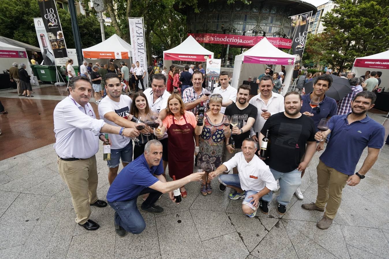 Centenares de personas probaron los vinos de Rioja en San Sebastián.