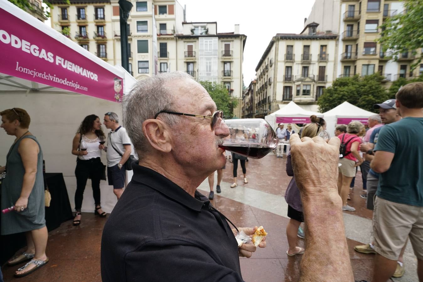 Centenares de personas probaron los vinos de Rioja en San Sebastián.