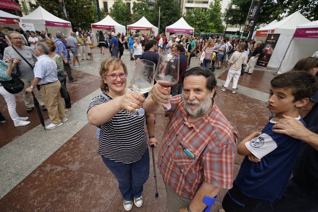 Centenares de personas probaron los vinos de Rioja en San Sebastián.