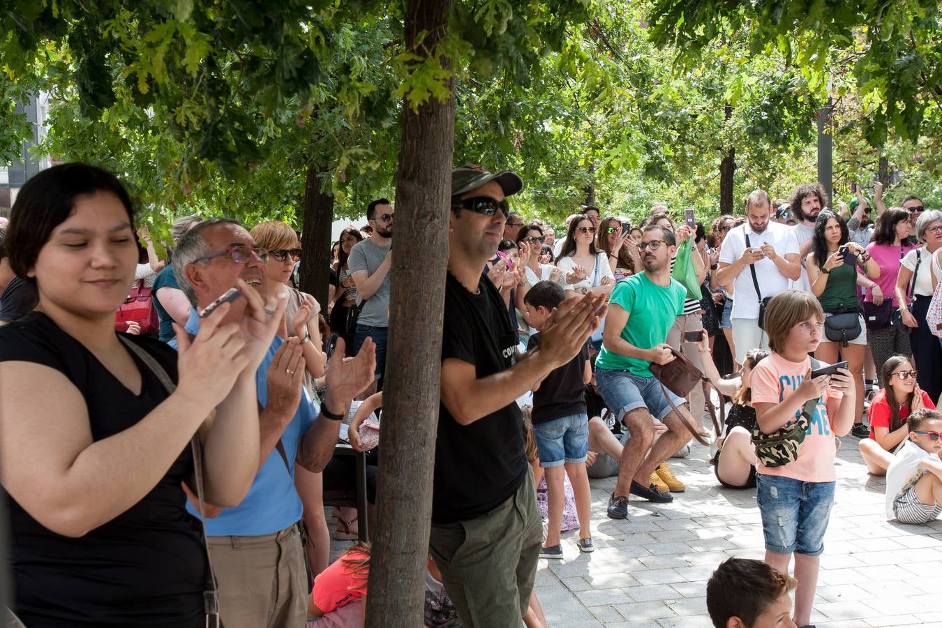 El festival ofrece una «micro píldora» de lo que será su programa, del 23 al 26 de agosto, con una fiesta matinal en la Gran Vía