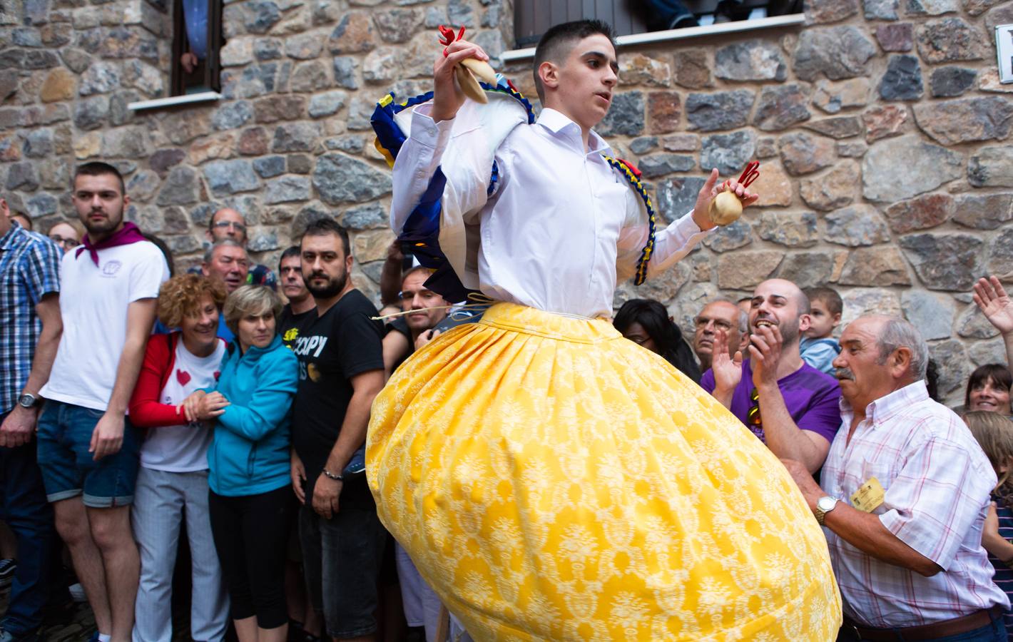 Fotos: Primera bajada de los danzadores de Anguiano 2018