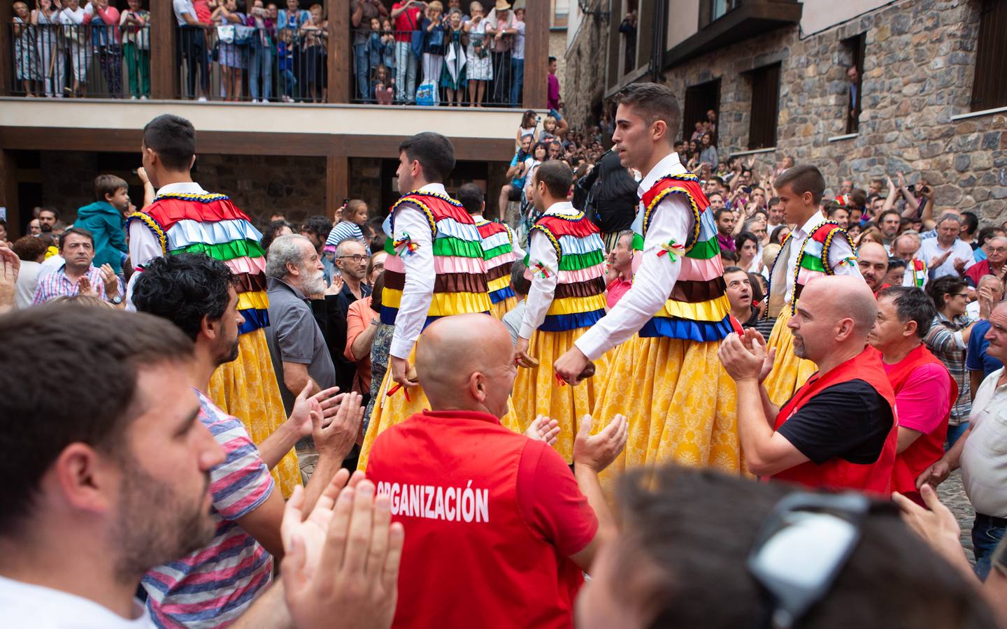 Fotos: Primera bajada de los danzadores de Anguiano 2018