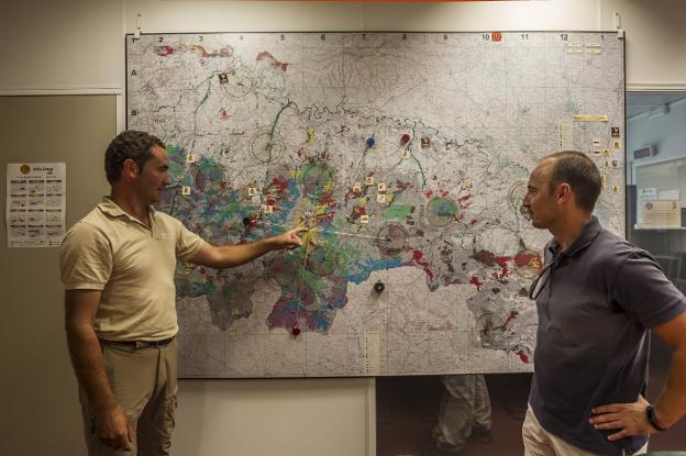 «El mero hecho de que haya alguien vigilando evita mucho»