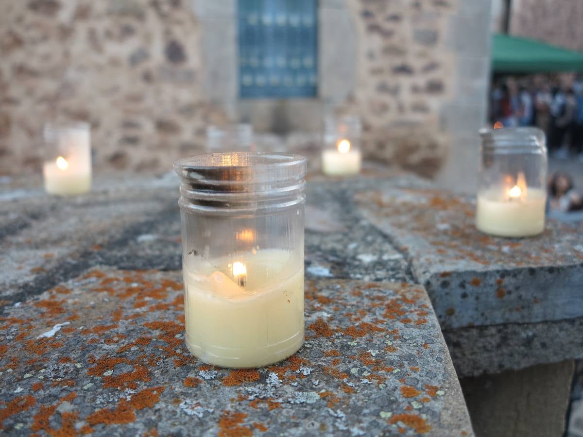 Fotos: Noche de las velas en El Rasillo