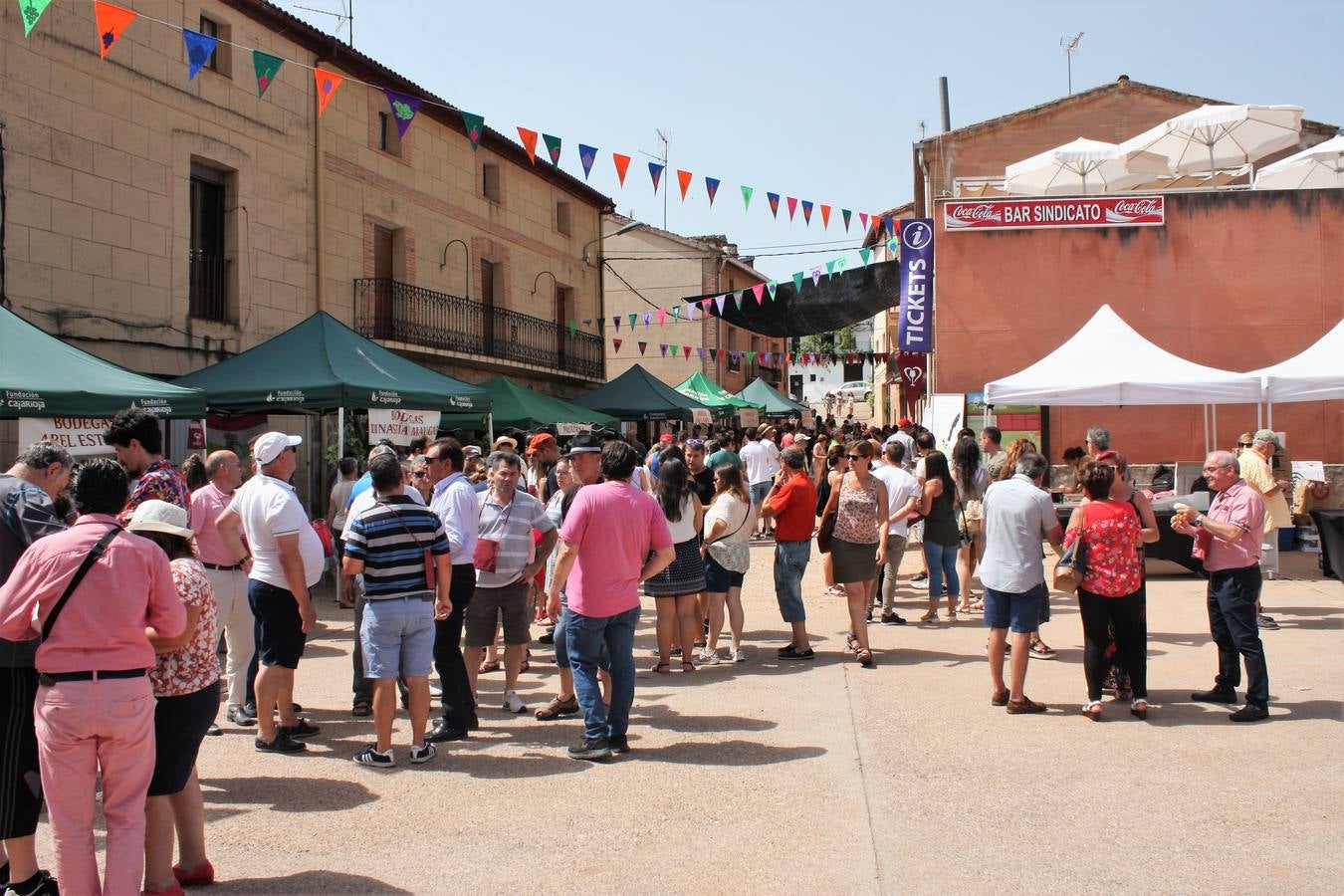 Gran ambiente en la localidad riojalteña.