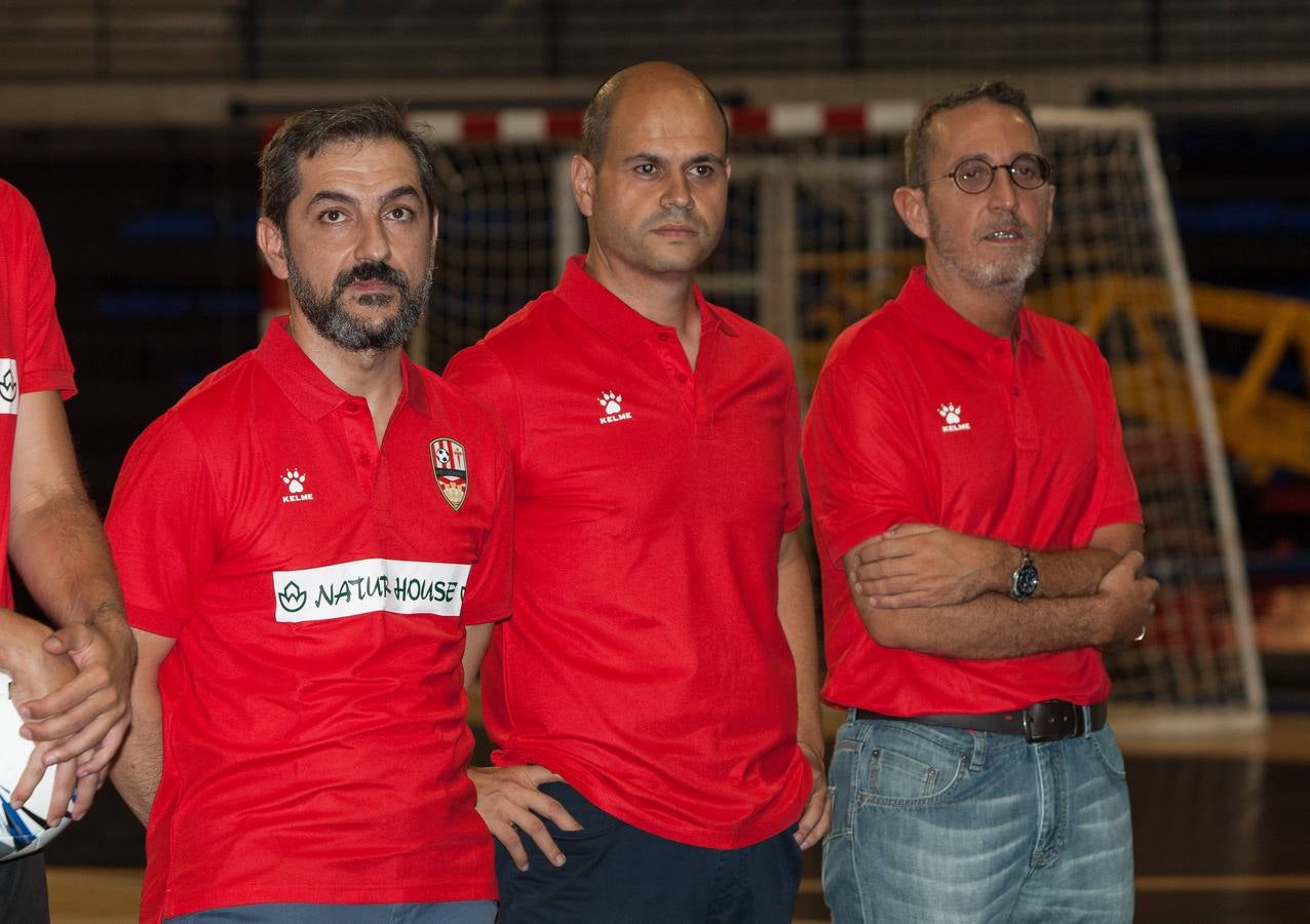 La UDL mantiene sus colores habituales en la primera equipación.