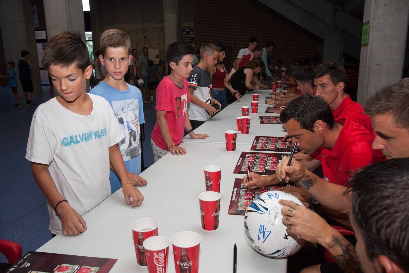 La UDL mantiene sus colores habituales en la primera equipación.