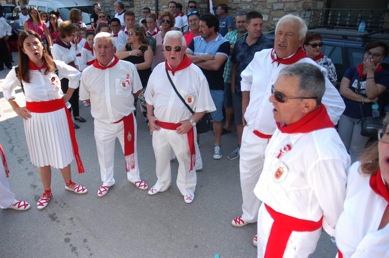 Imágenes correspondientes a la I Fiesta de la Jota que se ha celebrado en Alcanadre. 