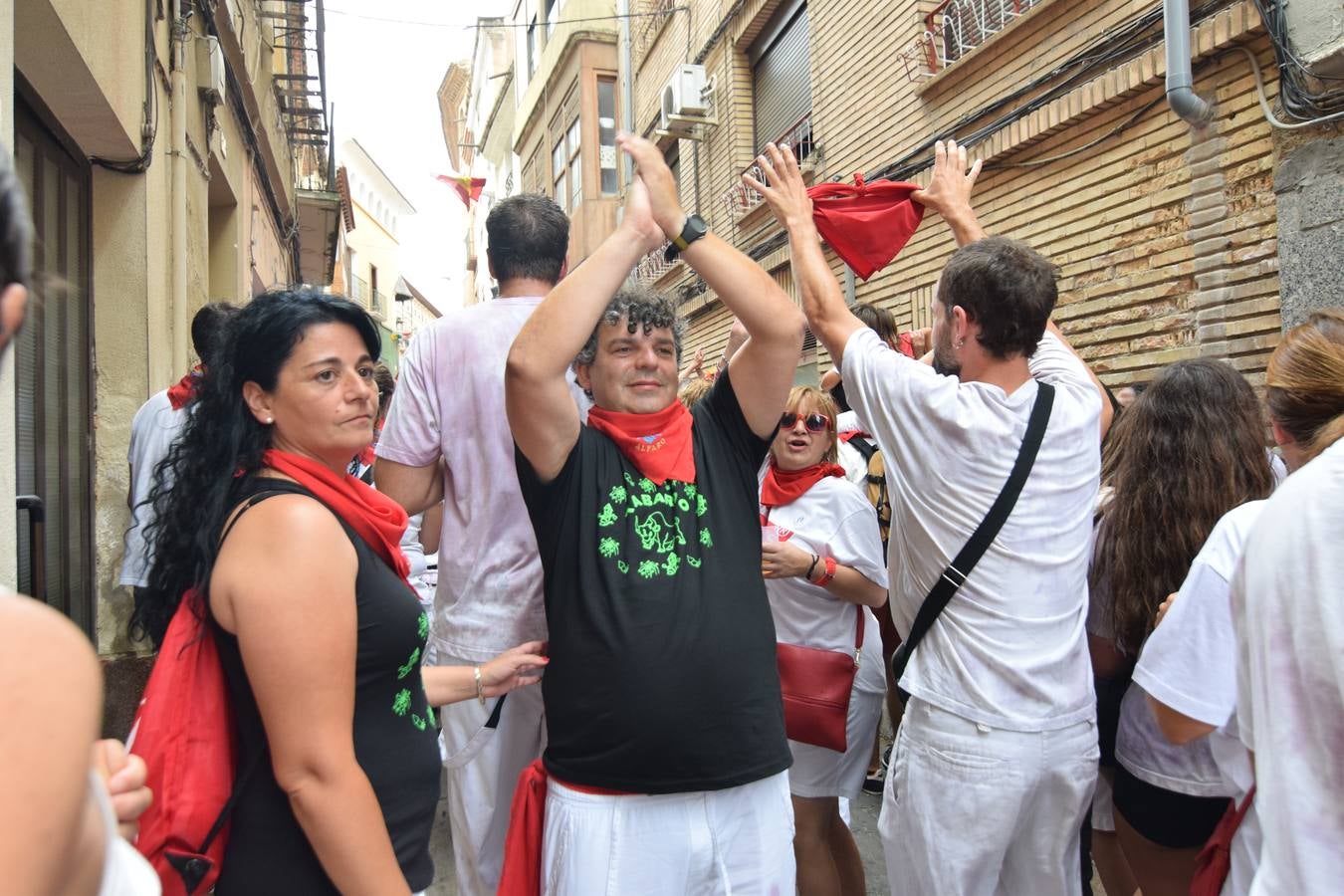 Ambient en las calles de la ciudad tras el disparo del cohete