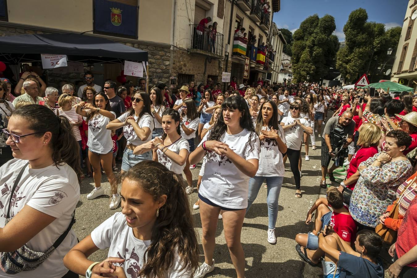 Las imágenes de la jornada solidaria en Torrecilla en Cameros