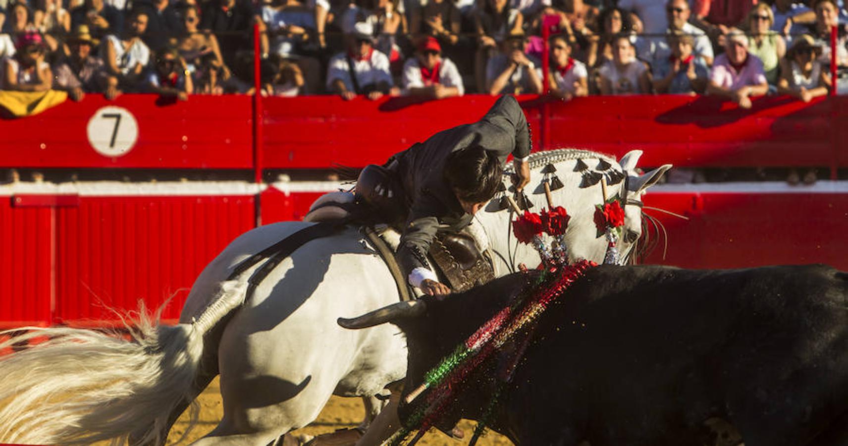 Fotos: Se esculpe a sí mismo cuando torea