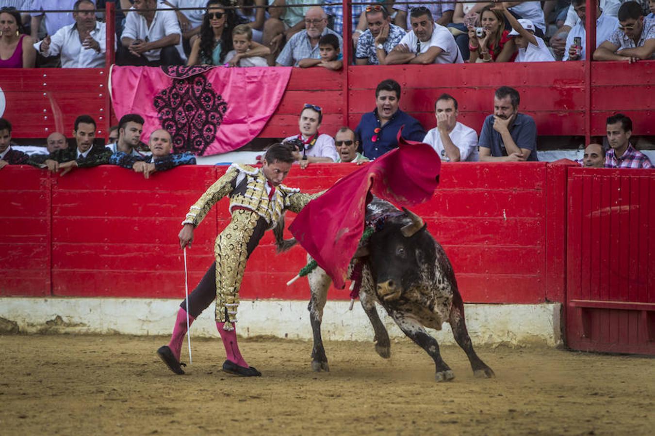Fotos: Se esculpe a sí mismo cuando torea