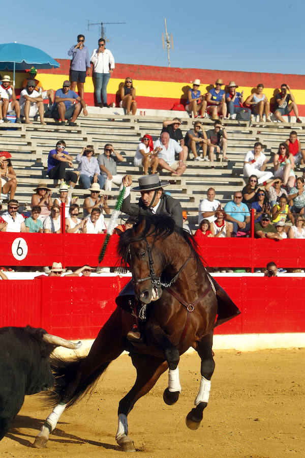 Fotos: Se esculpe a sí mismo cuando torea