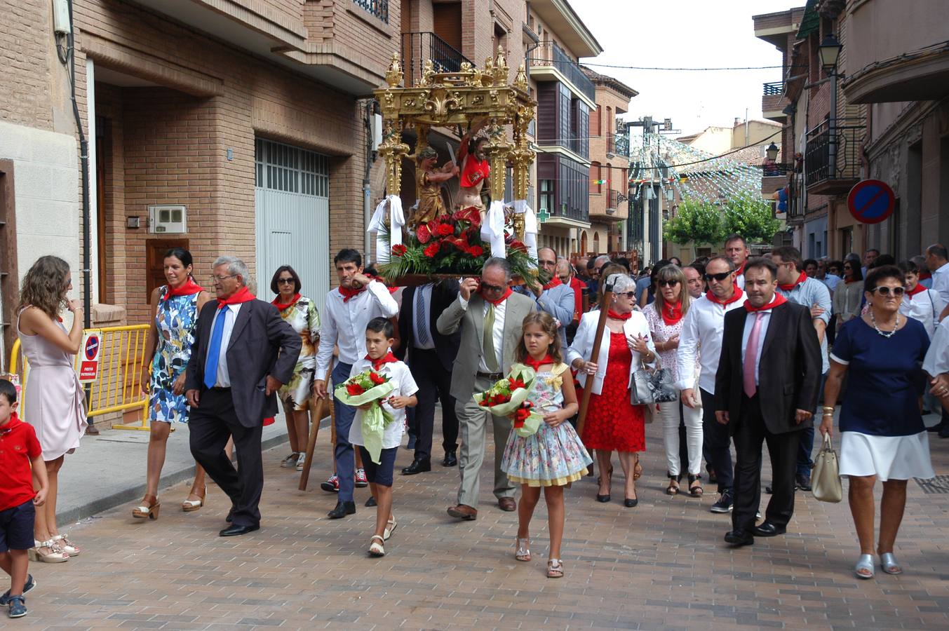 Fotos: Misa y procesión en Aldeanueva de Ebro