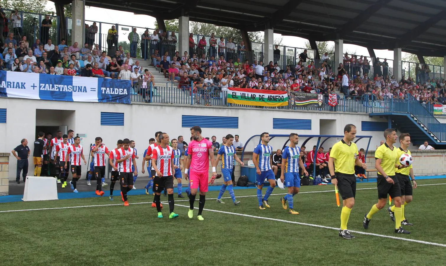 Las imágenes del empate entre Durango y UD Logroñés en la primera jornada de la liga 2018-19