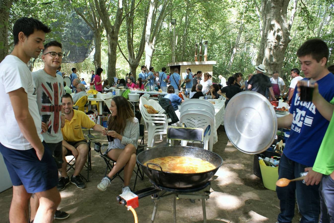 Fotos: El concurso de calderetas cierra las fiestas de Uruñuela