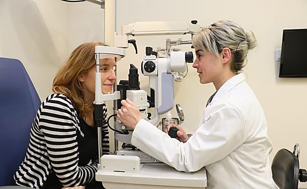 Un simple examen ocular podría reconocer evidencias tempranas de Alzheimer