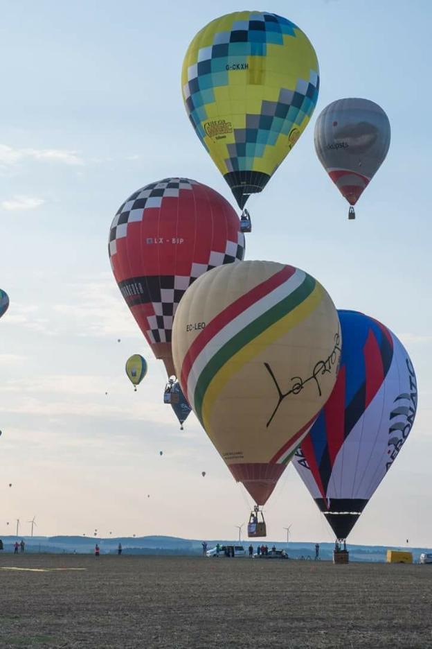 El globo de Iván Ayala, durante el campeonato del mundo. :: arcoiris