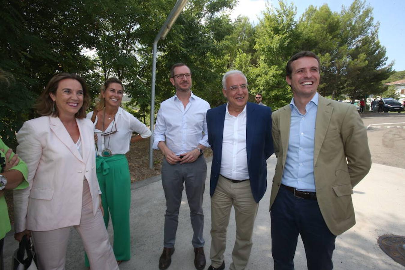 El presidente del Partido Popular Pablo Casado ha visitado hoy La Rioja y se ha interesado por los temas candentes de la región.
