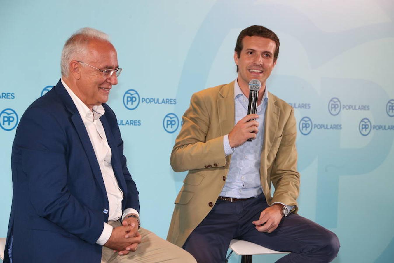 El presidente del Partido Popular Pablo Casado ha visitado hoy La Rioja y se ha interesado por los temas candentes de la región.