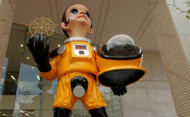 Escultura de Sun Child, que estaba situada en la estación de Fukushima.