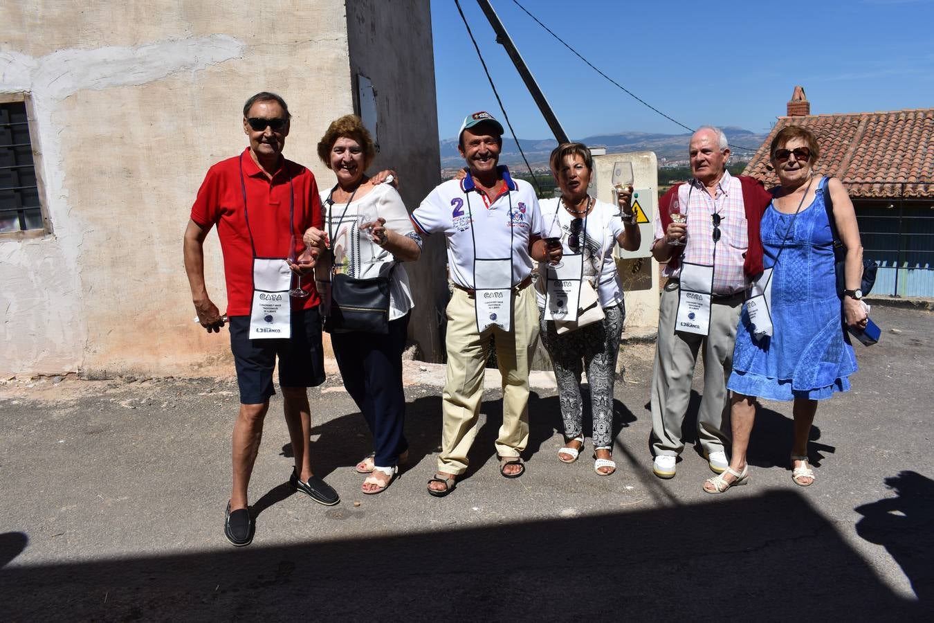 Fotos: VIII Jornada de Puertas Abiertas en el barrio de las bodegas de Alberite